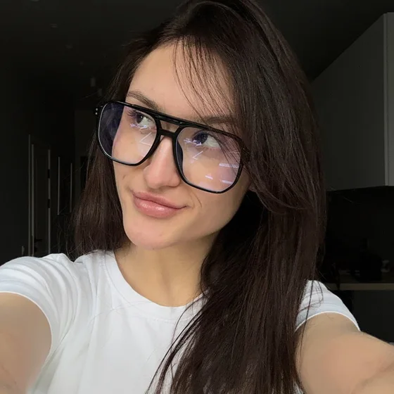 Полина Овсянникова, дизайнер